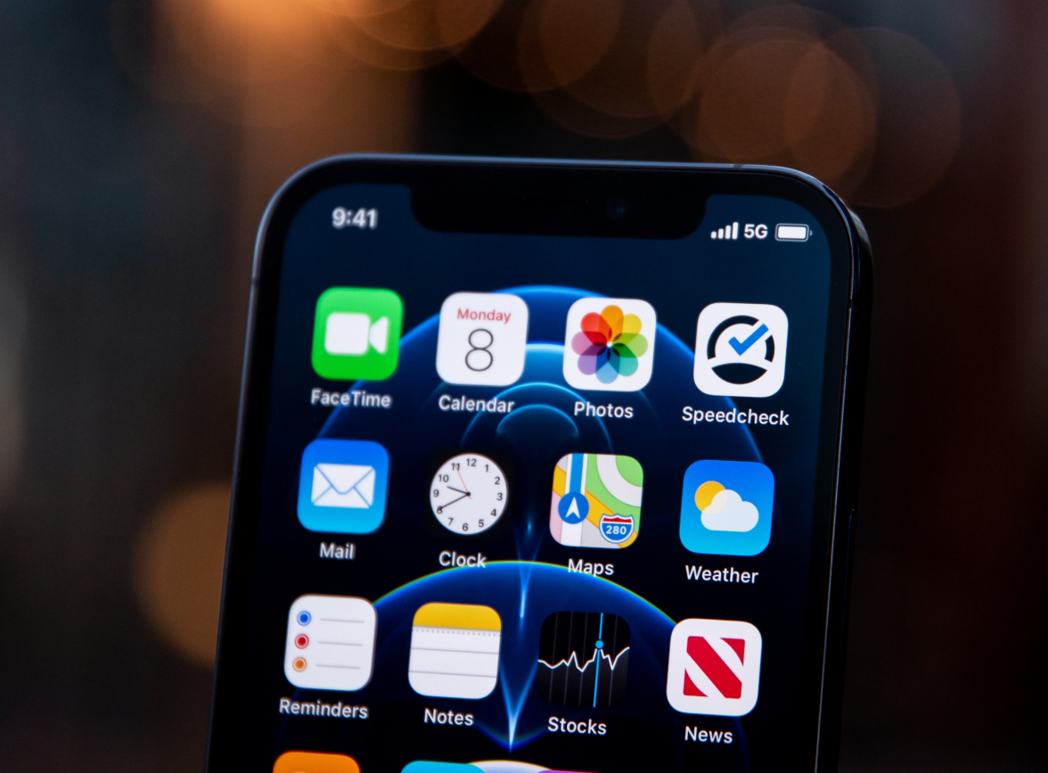 韩城苹果手机维修分享为什么 iPhone 12 在冬季会自动关机 